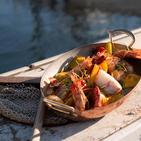 Helios - Ile Des Embiez 4*