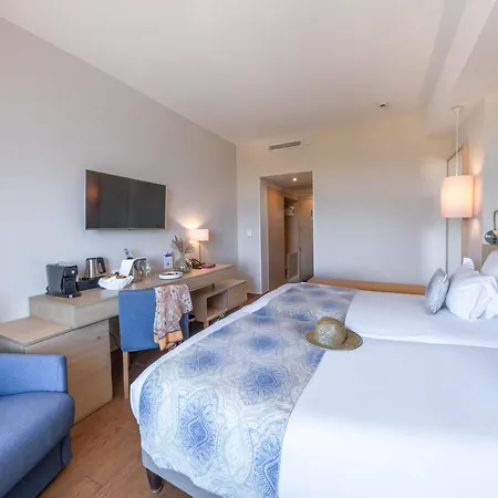 Helios - Ile Des Embiez Hotel 4*