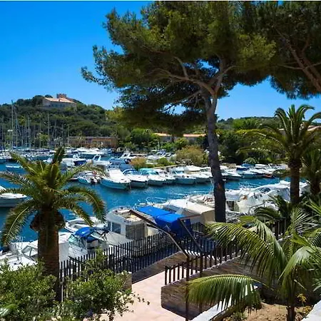 Helios & - Ile Des Embiez Hotel