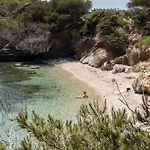 Hotel Helios & - Ile Des Embiez 4*