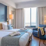 Helios & - Ile Des Embiez 4*