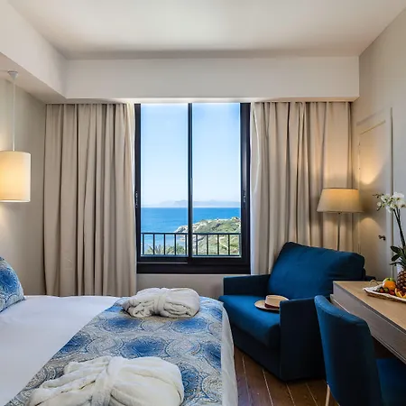 Hotel Helios&spa - Ile Des Embiez 4*