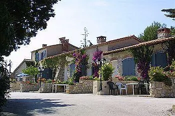 Hotel Helios & - Ile Des Embiez 4*