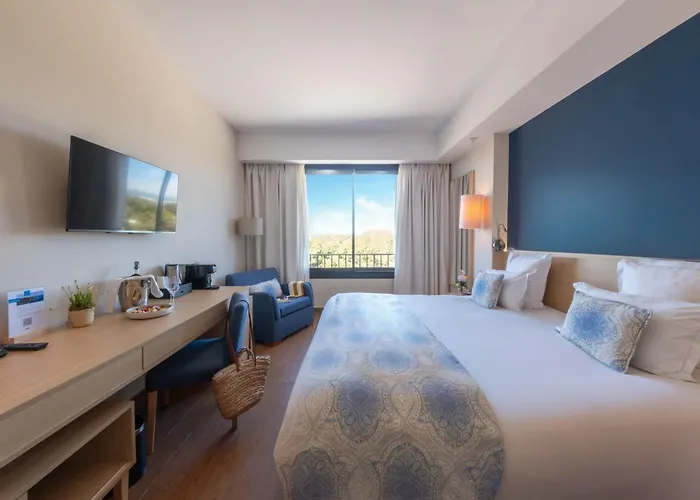 Hotel Helios & - Ile Des Embiez Six-Fours-les-Plages