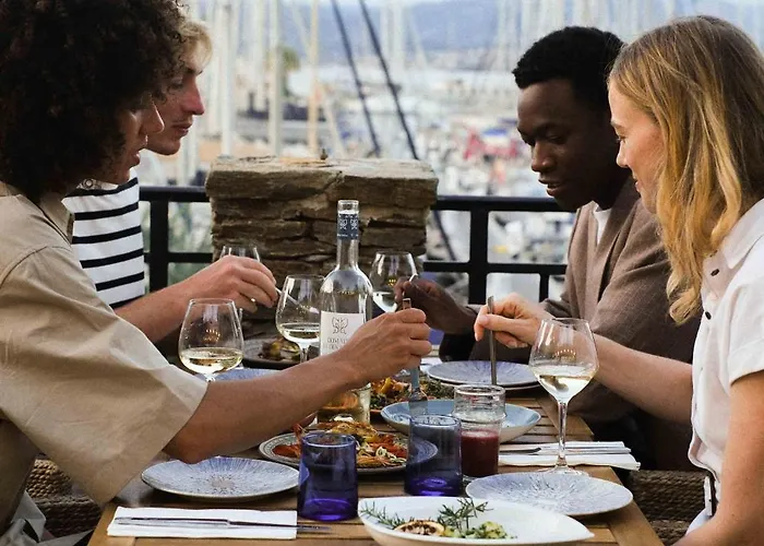 Hotel Helios & - Ile Des Embiez Six-Fours-les-Plages