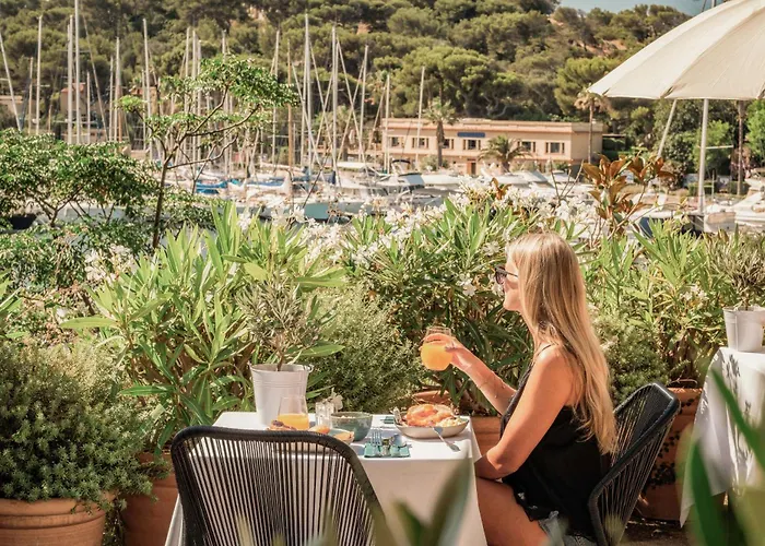 Helios & - Ile Des Embiez 4*