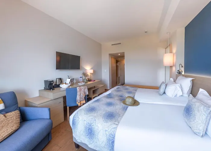 Helios & - Ile Des Embiez Hotel 4*