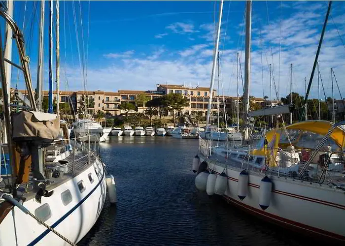 Helios & - Ile Des Embiez Hotel 4*